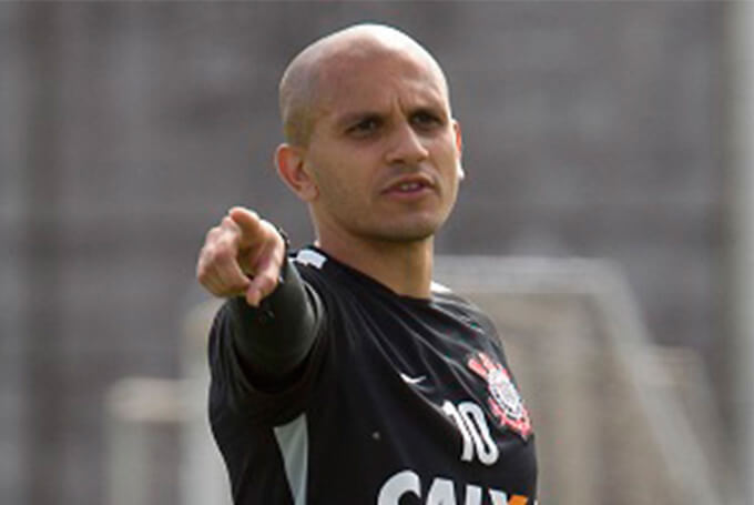 Fabio Santos Corinthians