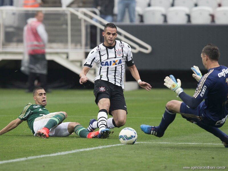 Lance Renato Augusto Corinthians 0 x 2 Palmeiras
