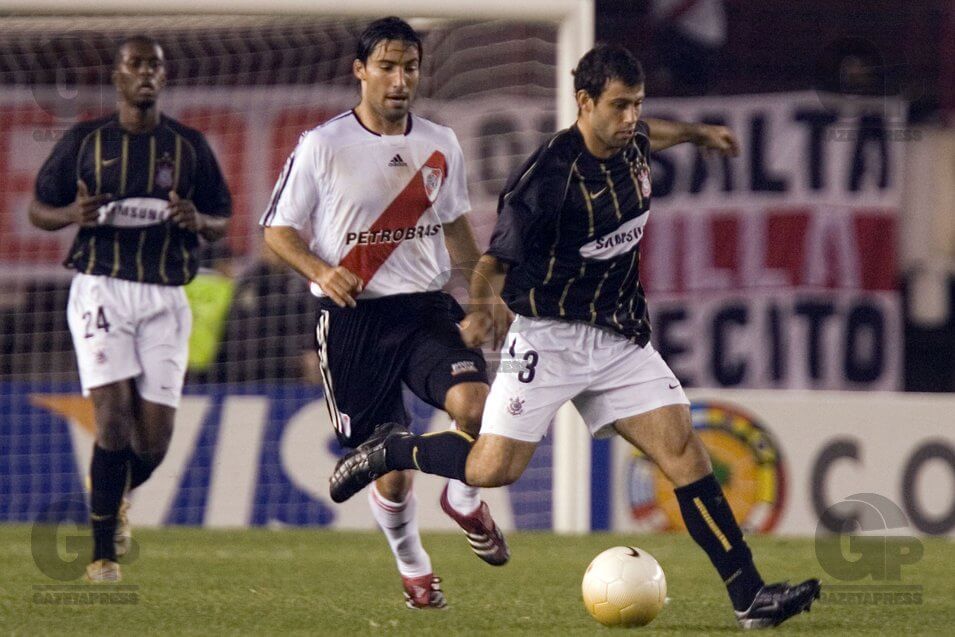 Mascherano River Plate x Corinthians