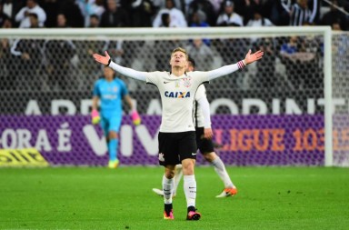 Resultado de imagem para Corinthians 2x1 Vitória