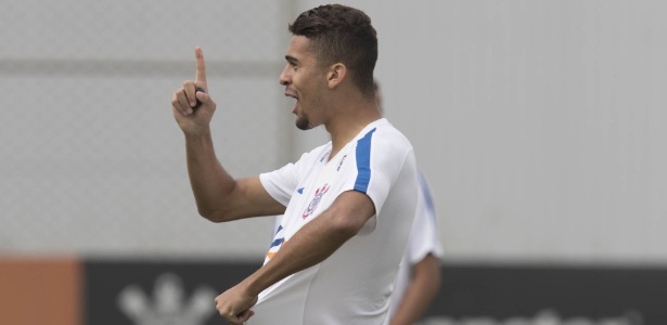 Léo Santos, zagueiro do Corinthians: dificuldades superadas em renovação de contrato