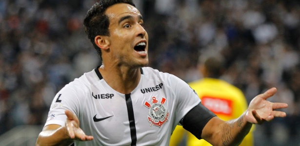 Jadson celebra gol marcado contra a Ponte Preta na Arena Corinthians