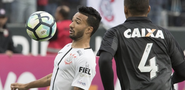 Clayson em ação pelo Corinthians; jogador marcou contra o São Paulo