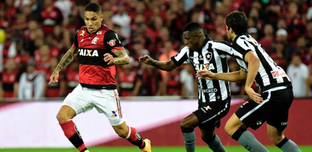 Flamengo e Botafogo abordaram clássico com posturas diferentes dos técnicos