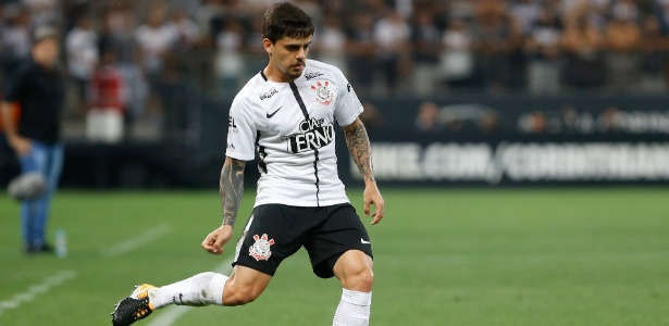 Fagner será o capitão do Corinthians no confronto decisivo com o Fluminense