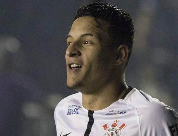 Guilherme Arana, lateral-esquerdo do Corinthians, pode ser negociado com o Sevilla