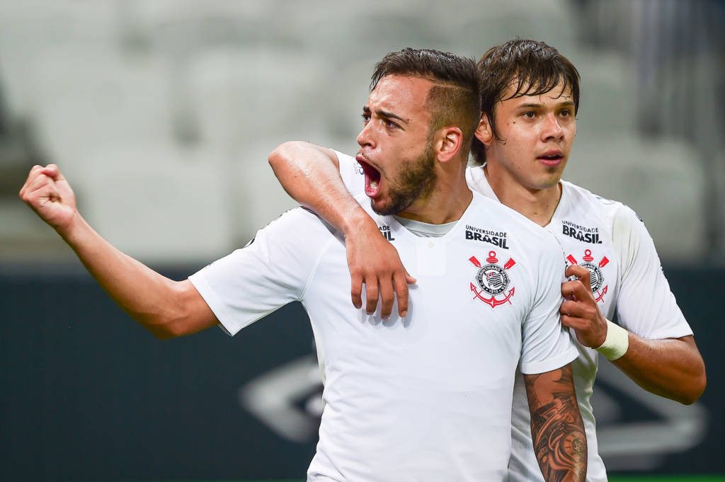 Maycon - Romero - Corinthians 3 x 1 Vitória