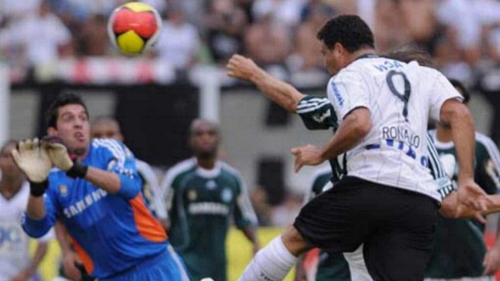 Primeiro Gol de Ronaldo pelo Corinthians