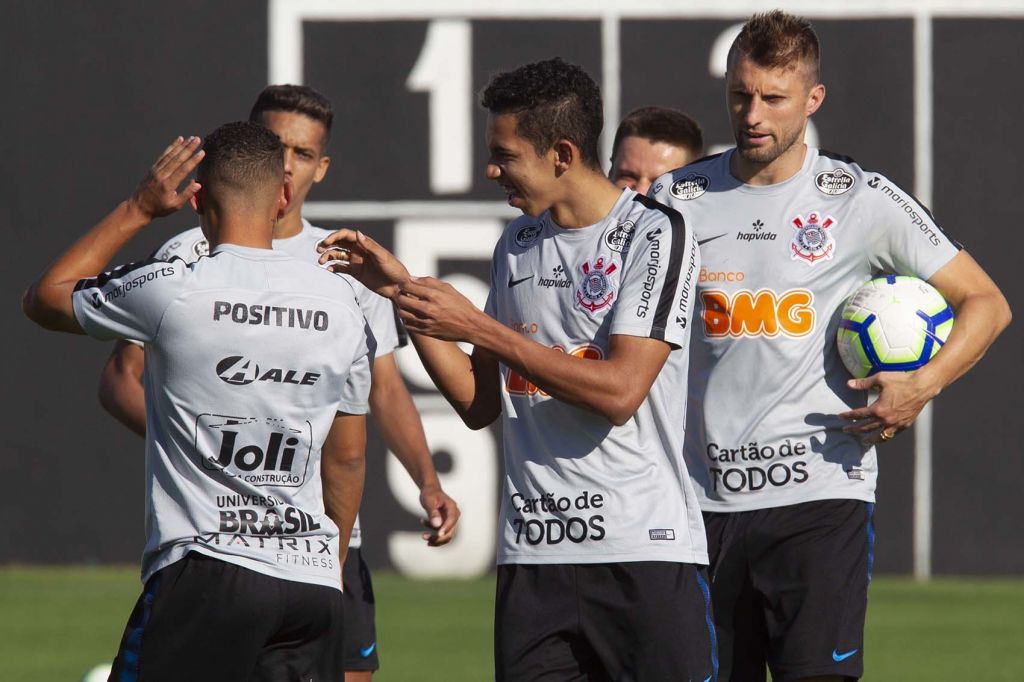 Corinthians divulga relacionados para enfrentar o Internacional