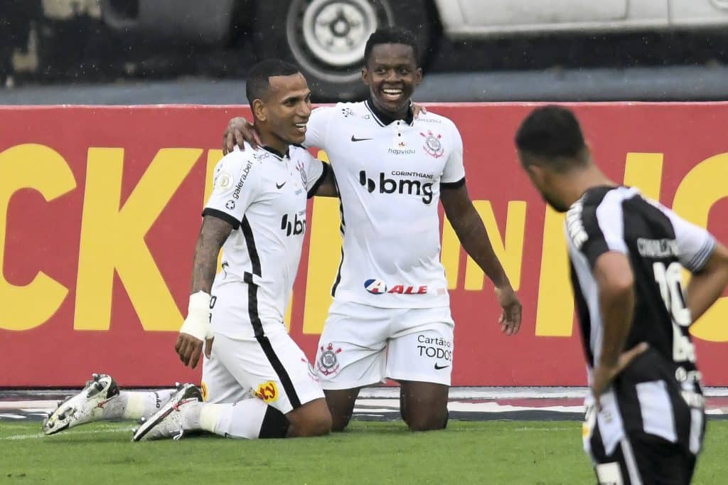 Otero - Cazares - Botafogo 0 x 2 Corinthians